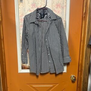 Chaps Black and White Patterned Garment